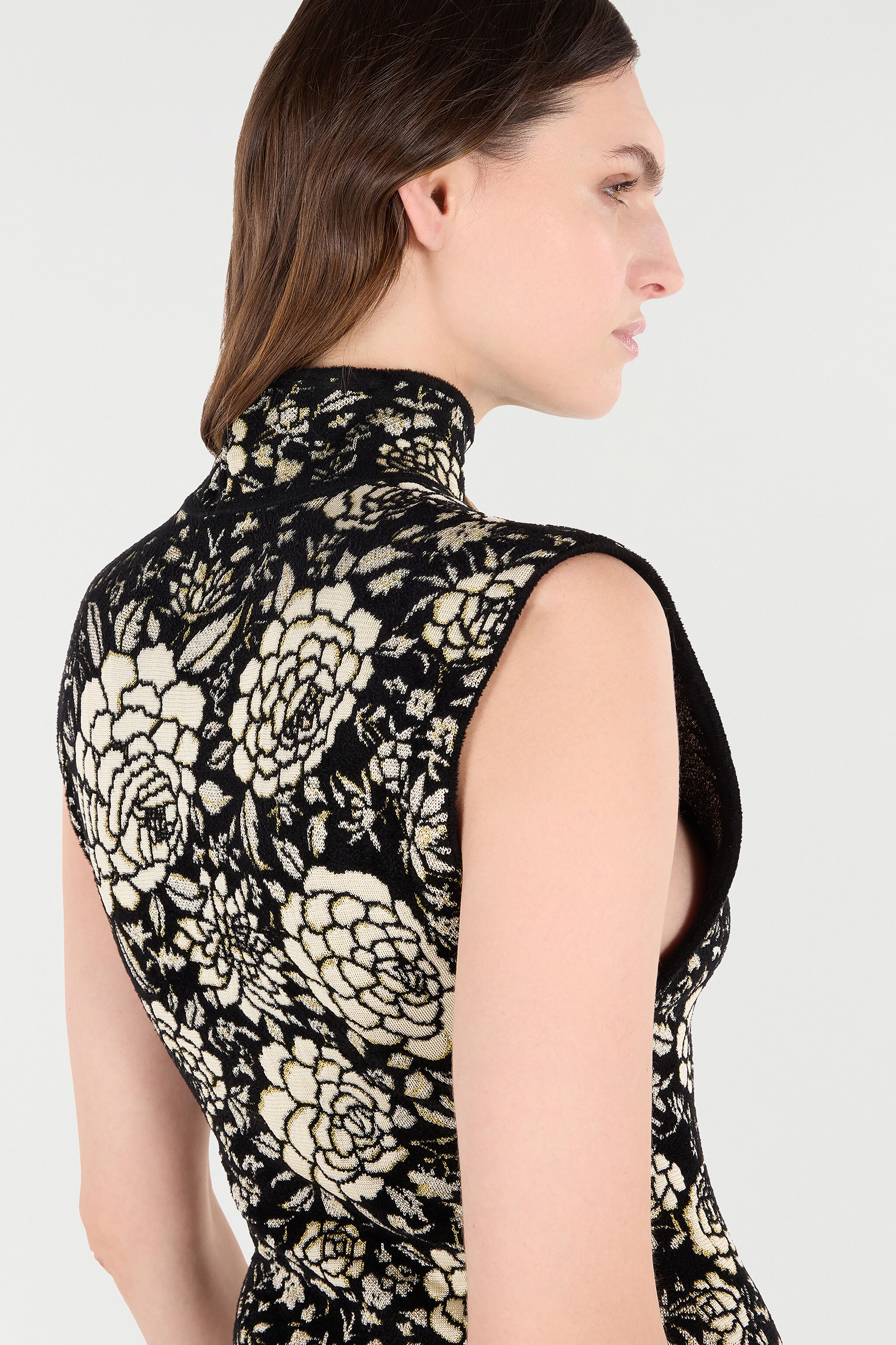Knitted Top With Jacquard Floral Pattern - 6