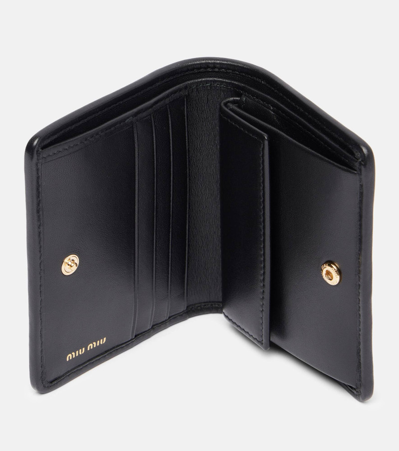 Miu Miu Logo matelassé leather wallet outlook