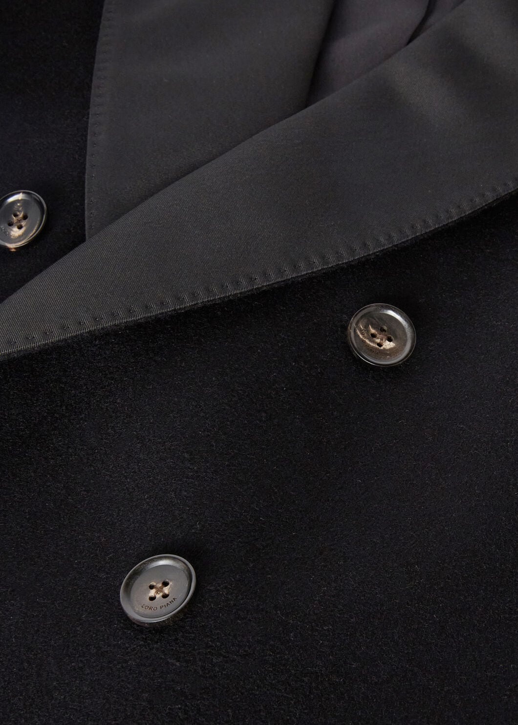 Renato Coat - 7