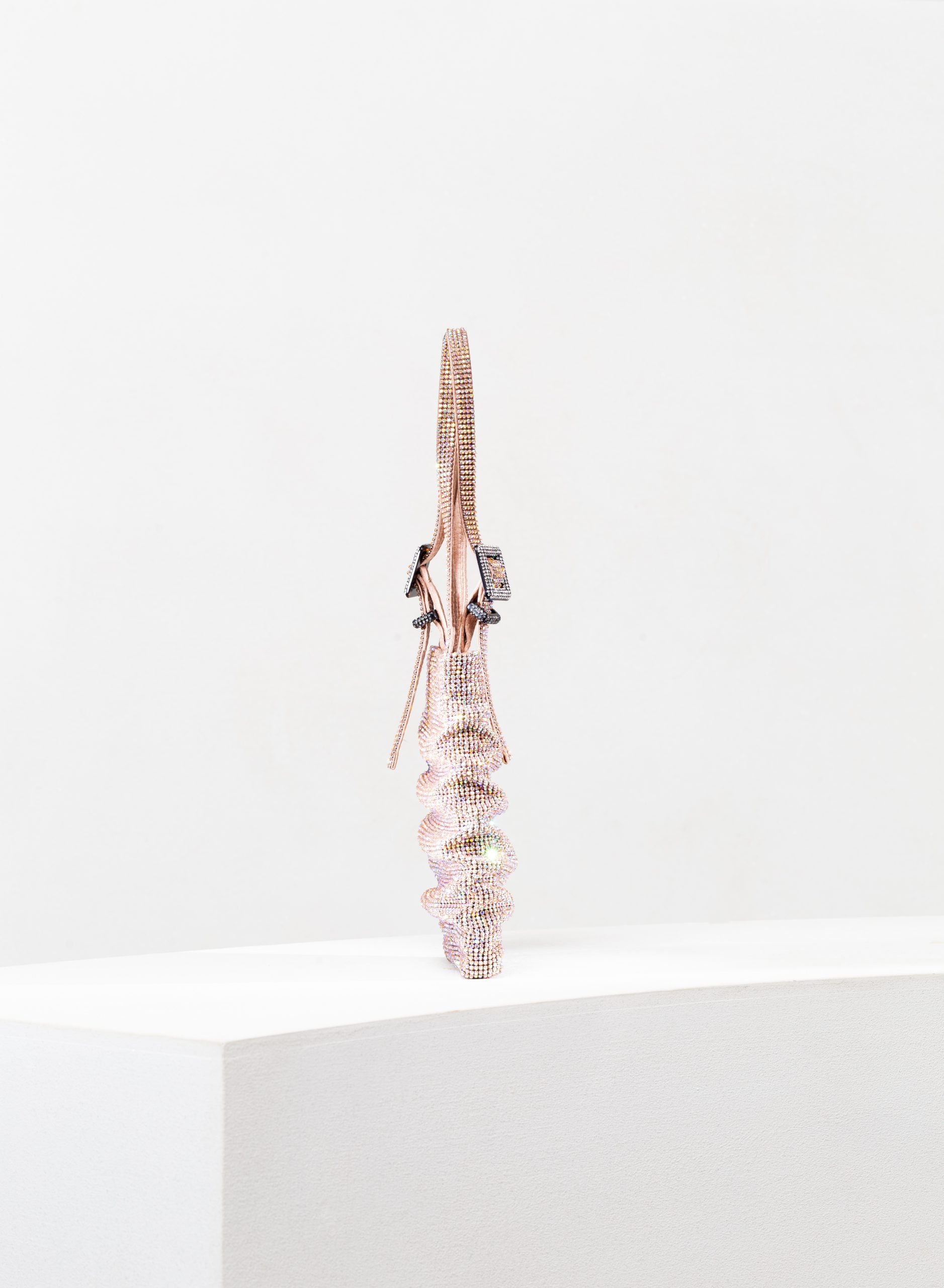 Benedetta Bruzziches – Lollo La Petite Gli Amanti In Rosa - 3