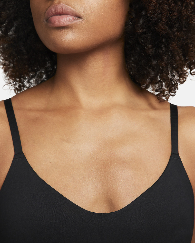 Nike Alate Minimalist Women's Light-Support Padded Sports Bra 3