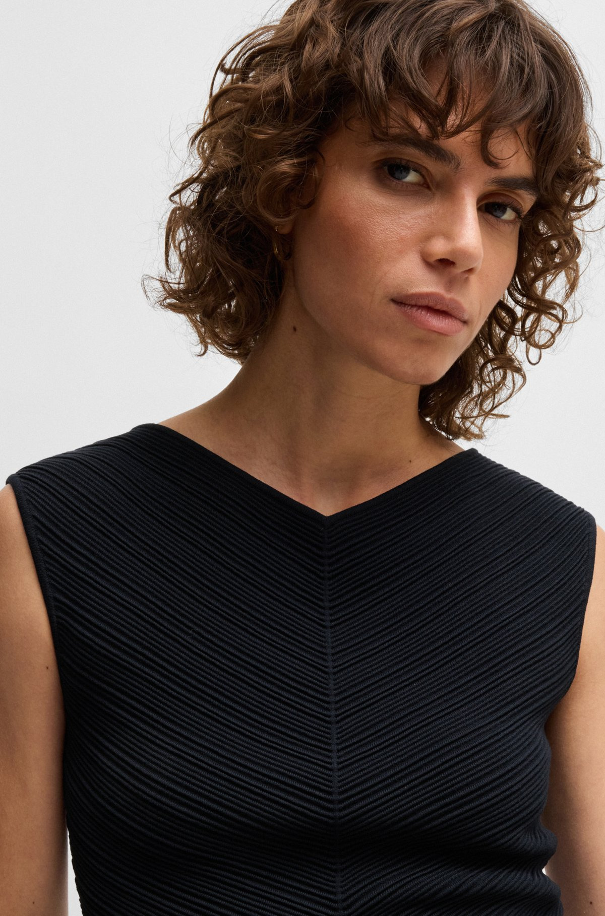 V-NECK TOP WITH KNITTED STRUCTURE - 5