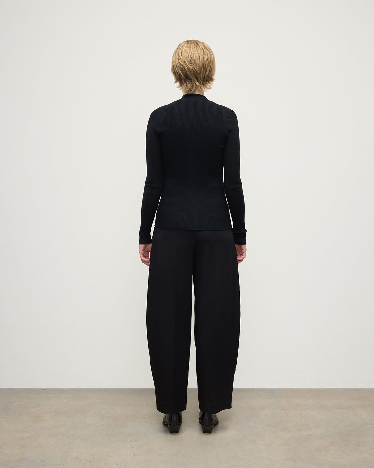 Superfine Cashmere Black Cardigan - 4