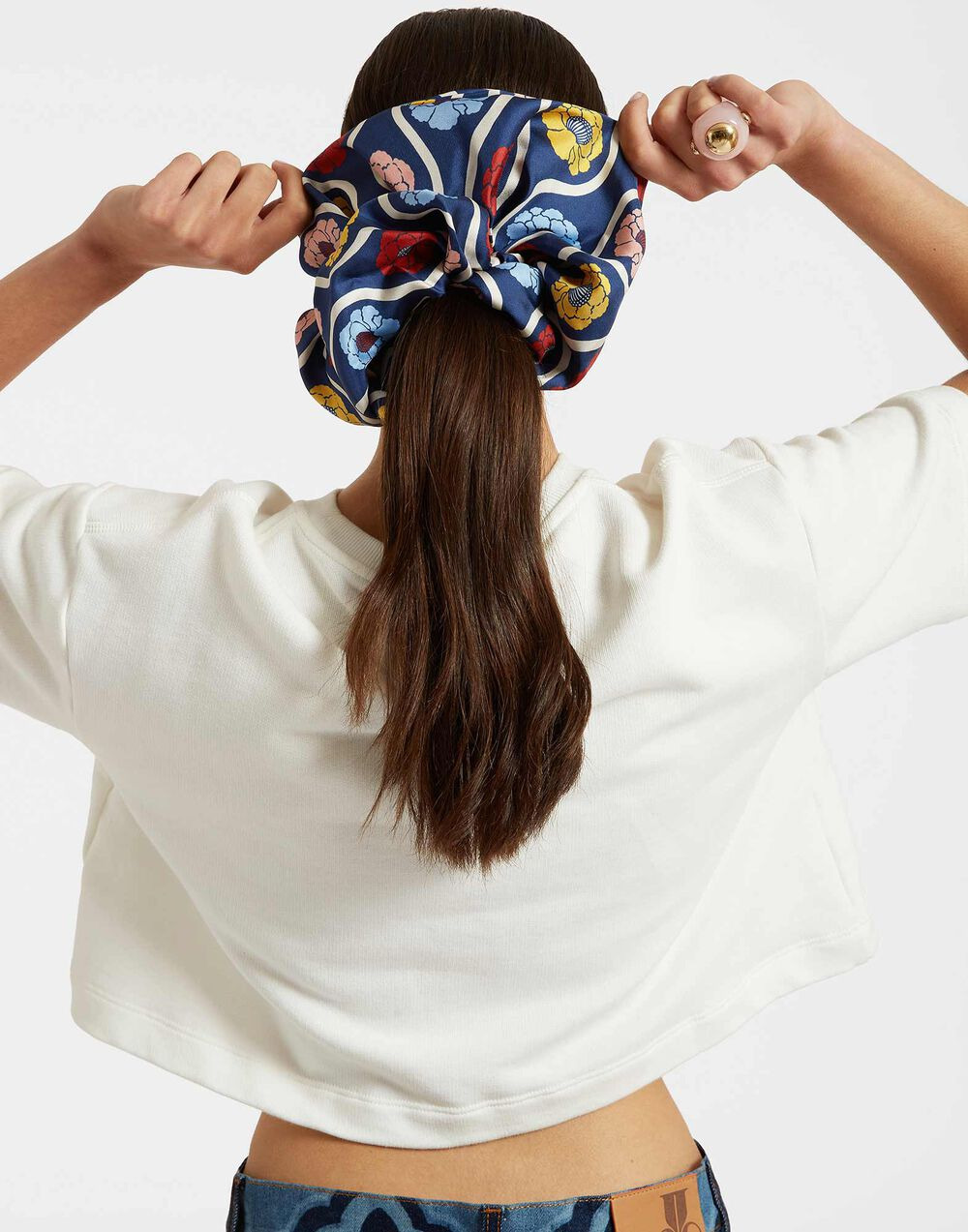 Giga Scrunchie - 2