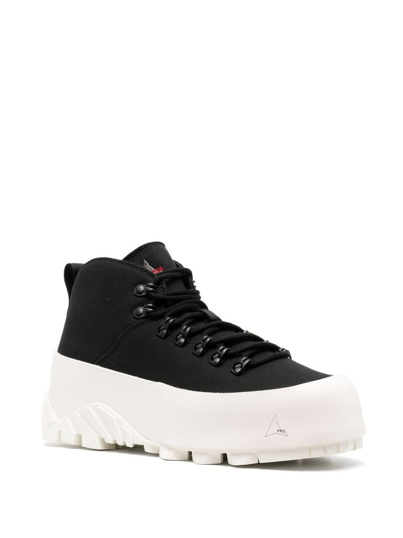 ROA lace-up hiking boots outlook