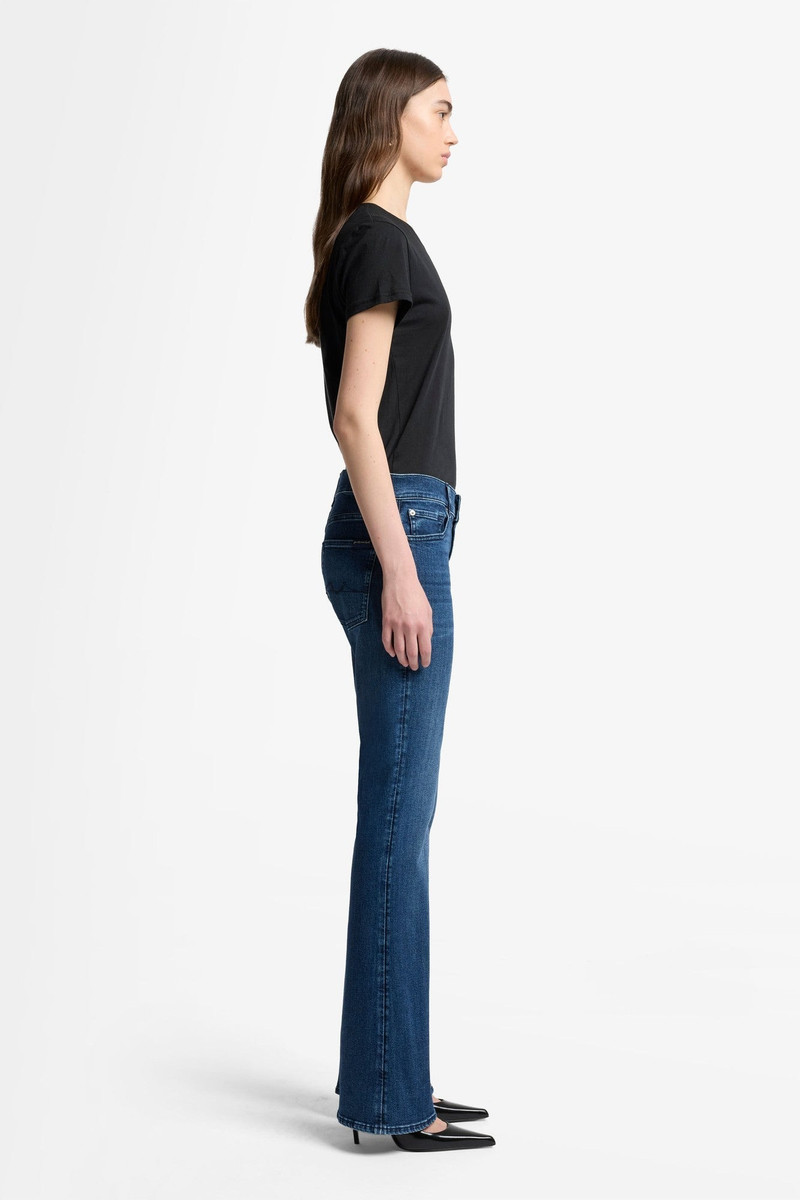 BOOTCUT in Slim Illusion 6