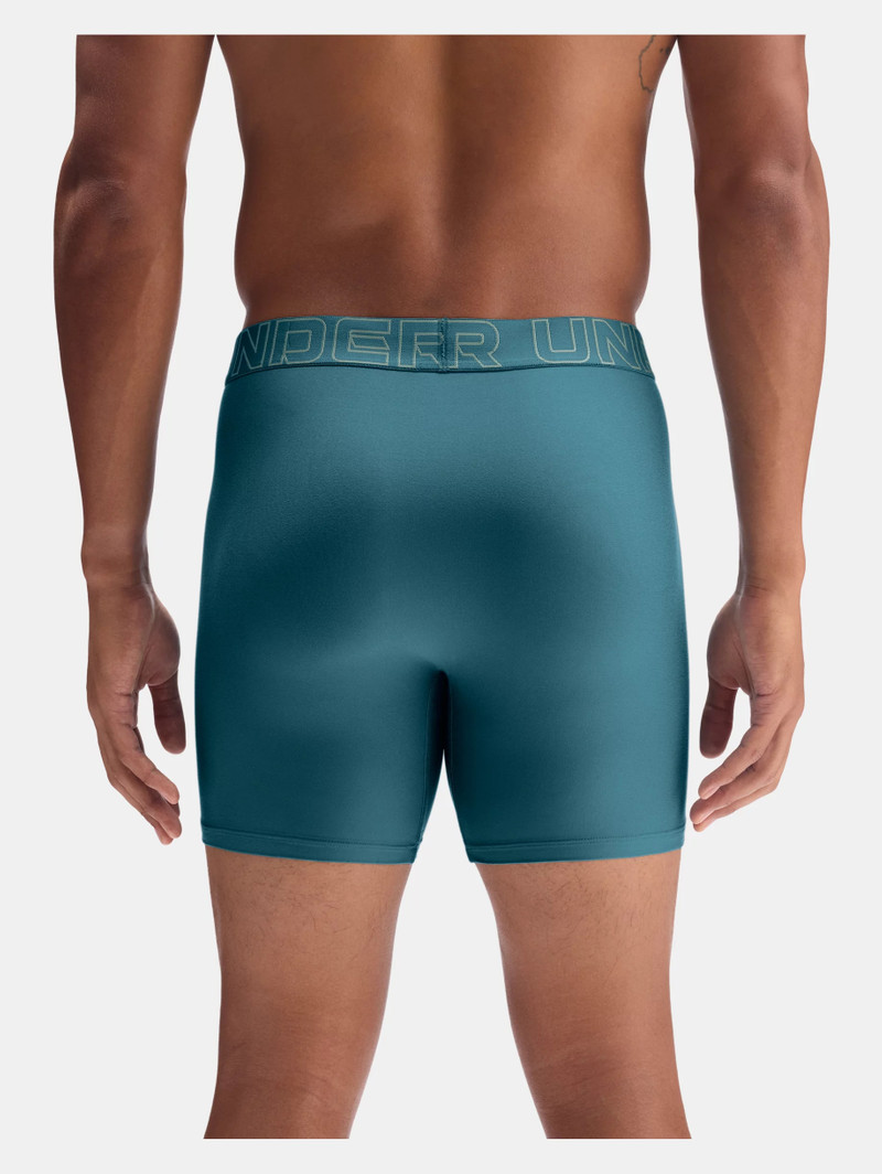 Under Armour UA Performance Tech™ outlook