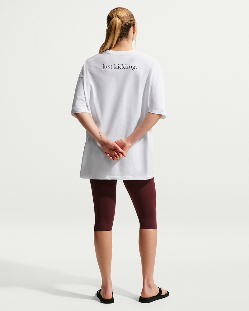 Nike Women's Oversized Dri-FIT Short-Sleeve T-Shirt 5