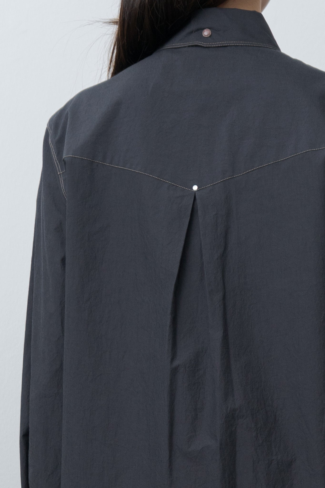 Chest-Pocket Fitted Shirt - Charcoal - 2