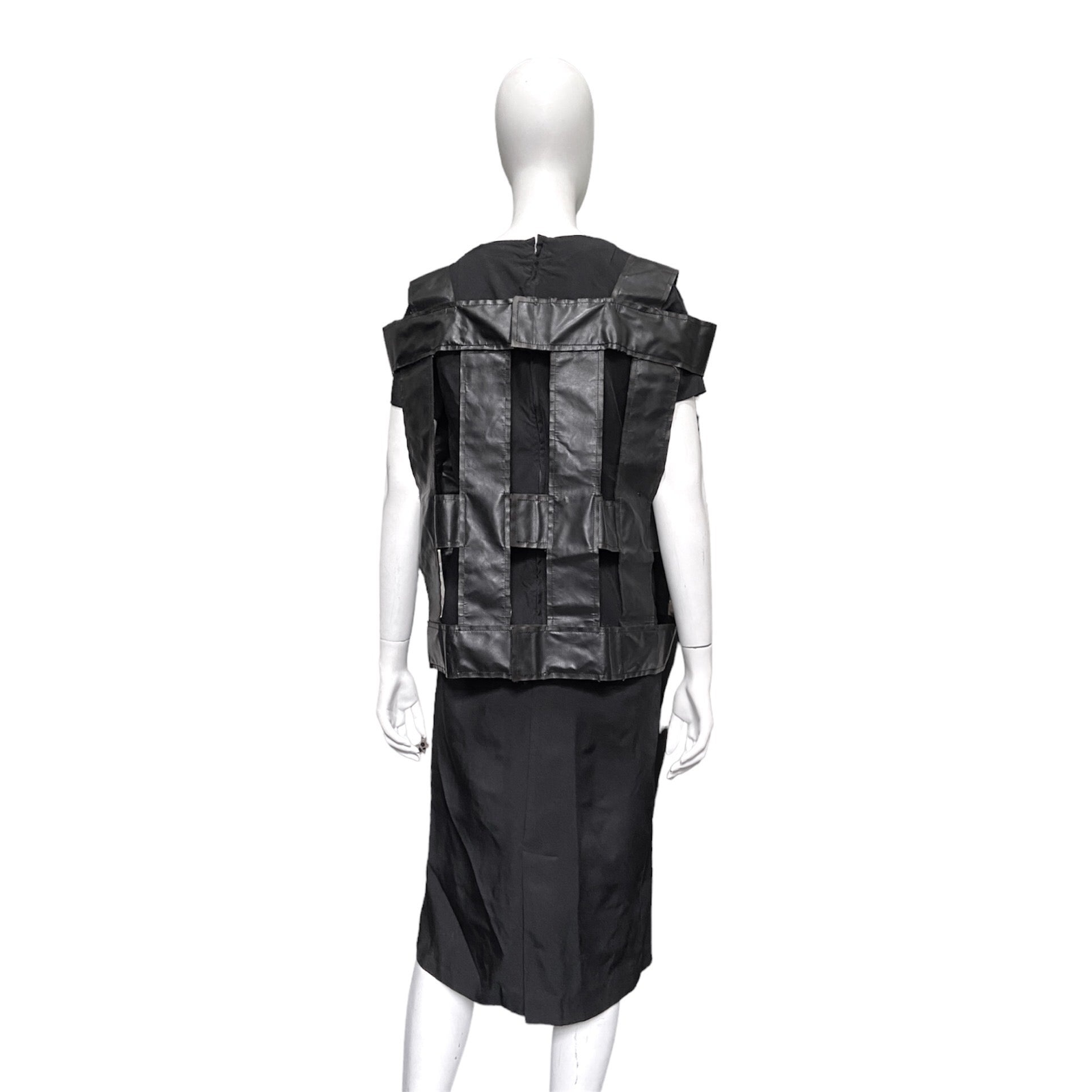 Comme Des Garons COMME DES GARONS fw15 bondage cage dress - 8059811528994  | dusty.archive | REVERSIBLE