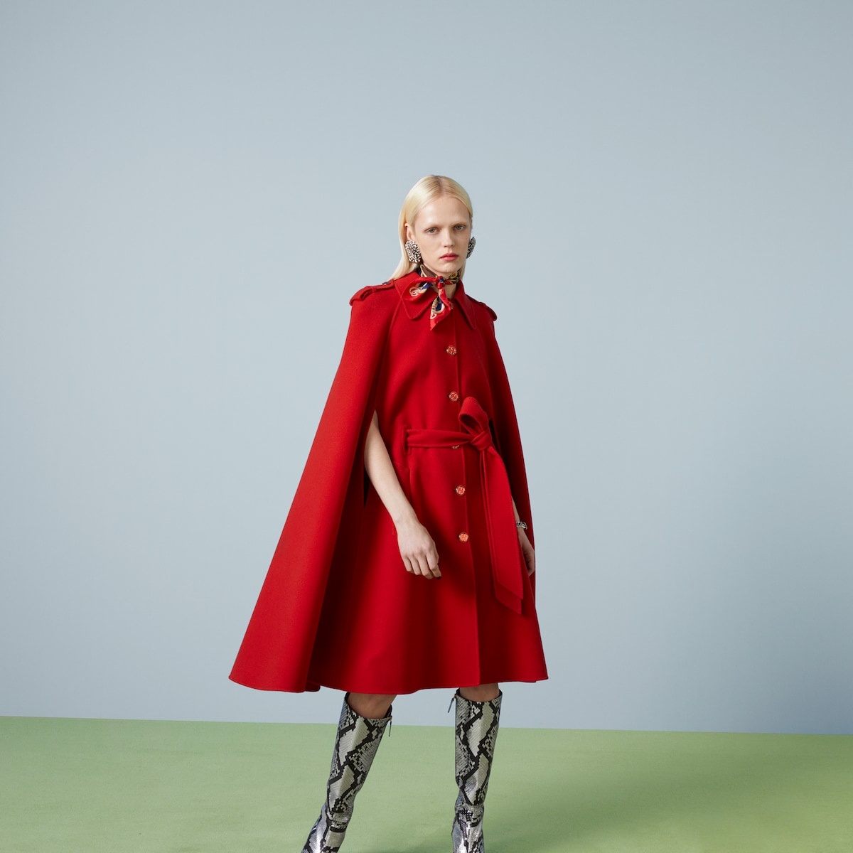Wool coat with cape sleeves - 5