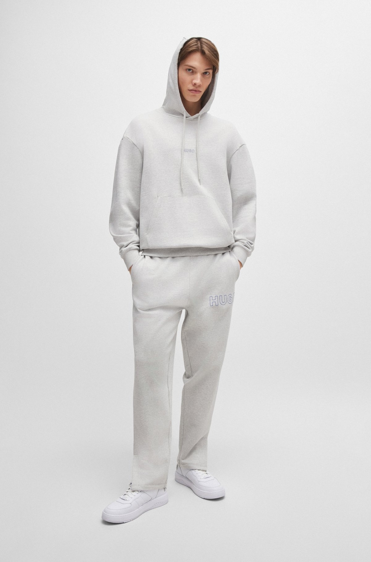 LOOSE-FIT COTTON-TERRY TRACKSUIT BOTTOMS WITH OUTLINE LOGO - 4
