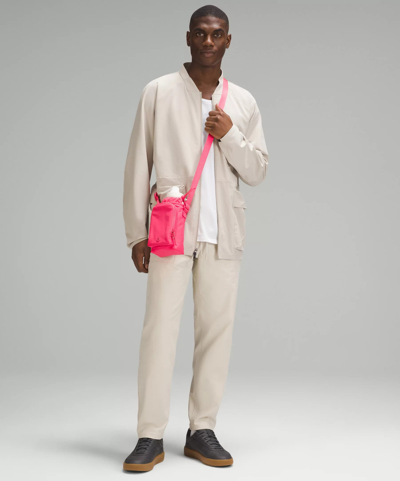 Water Bottle Crossbody with Front Pocket 2L 4