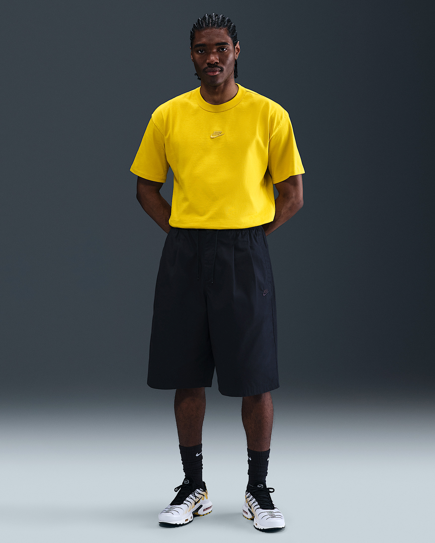 Nike Sportswear Premium Essentials Men's T-Shirt - 4