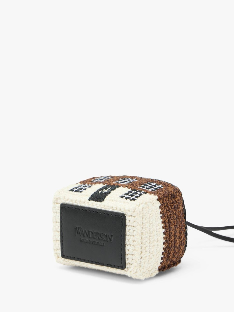 HOUSE' CROCHET CHARM 3