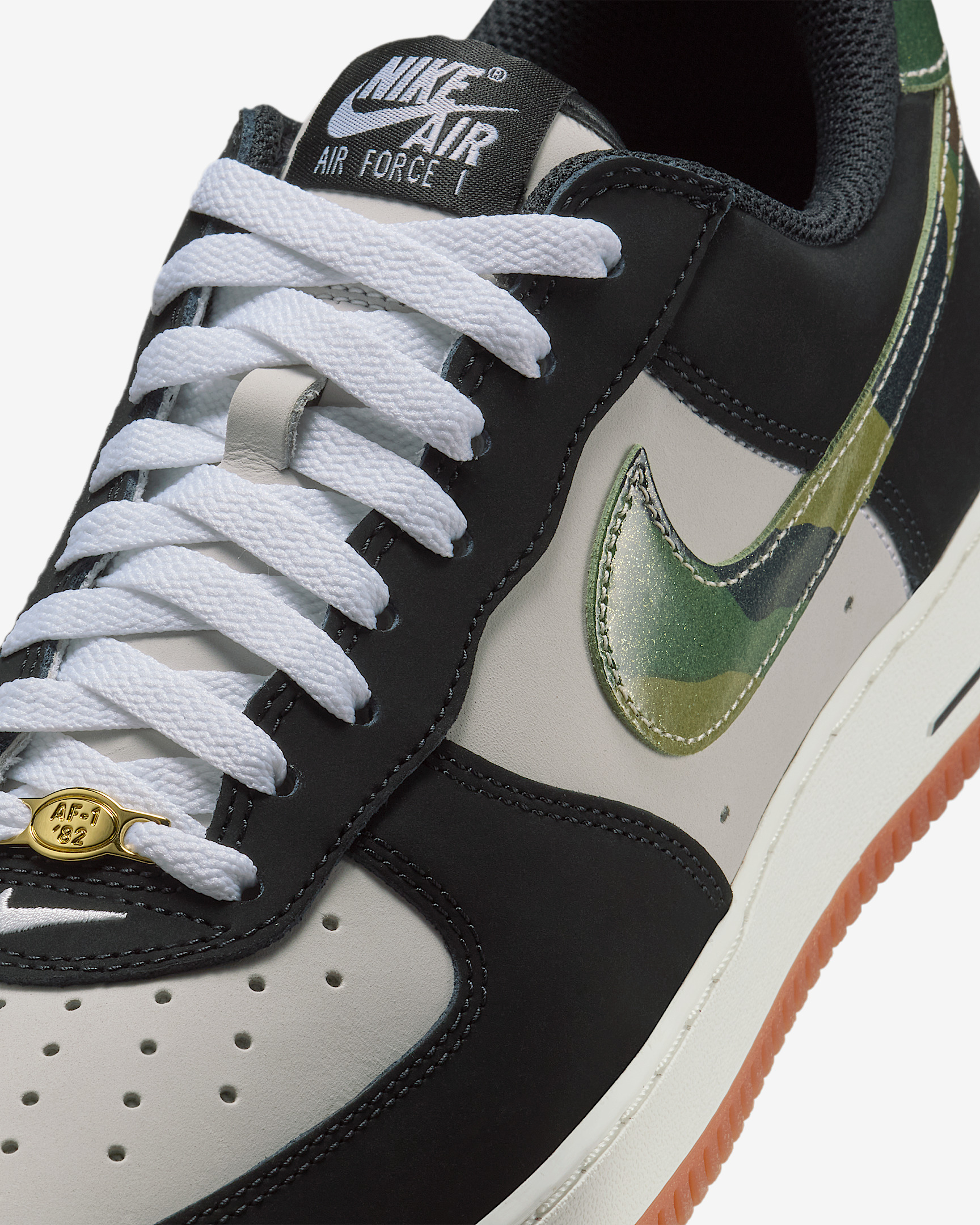 Nike Air Force 1 Low Retro Men's Shoes - 7