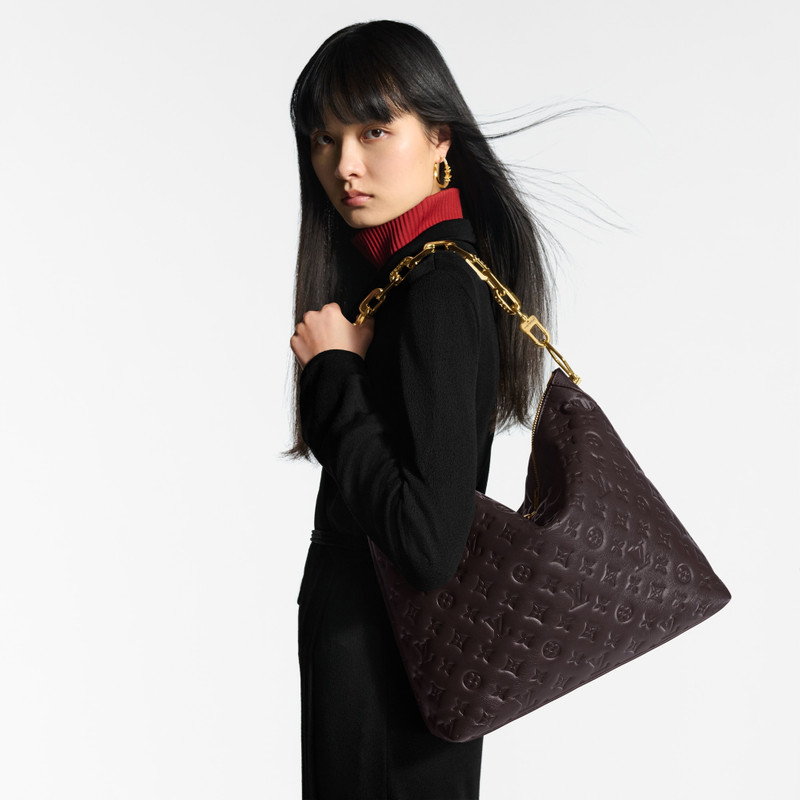 Louis Vuitton Coussin Hobo MM outlook