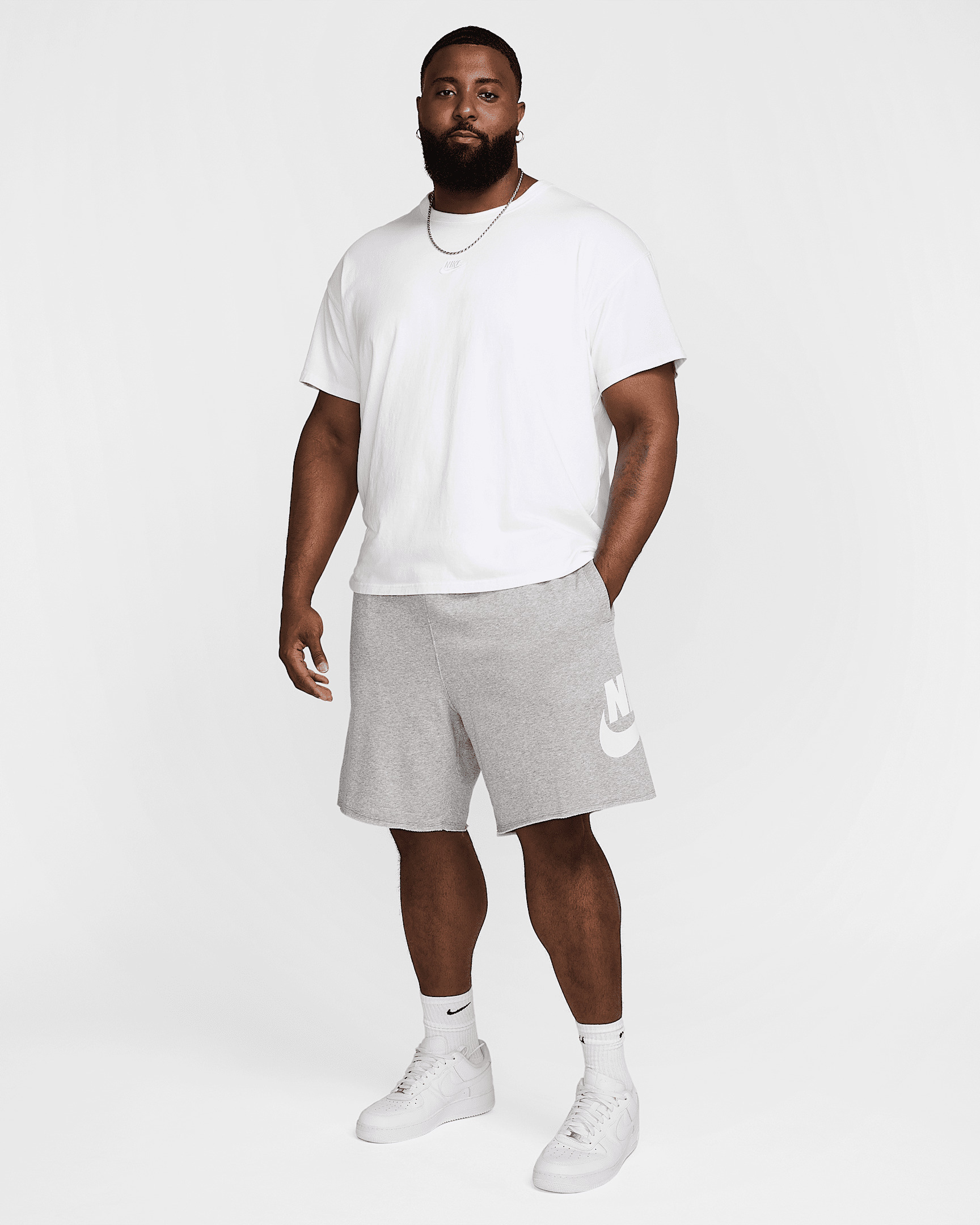 Nike Club Men's French Terry Alumni Shorts - 13