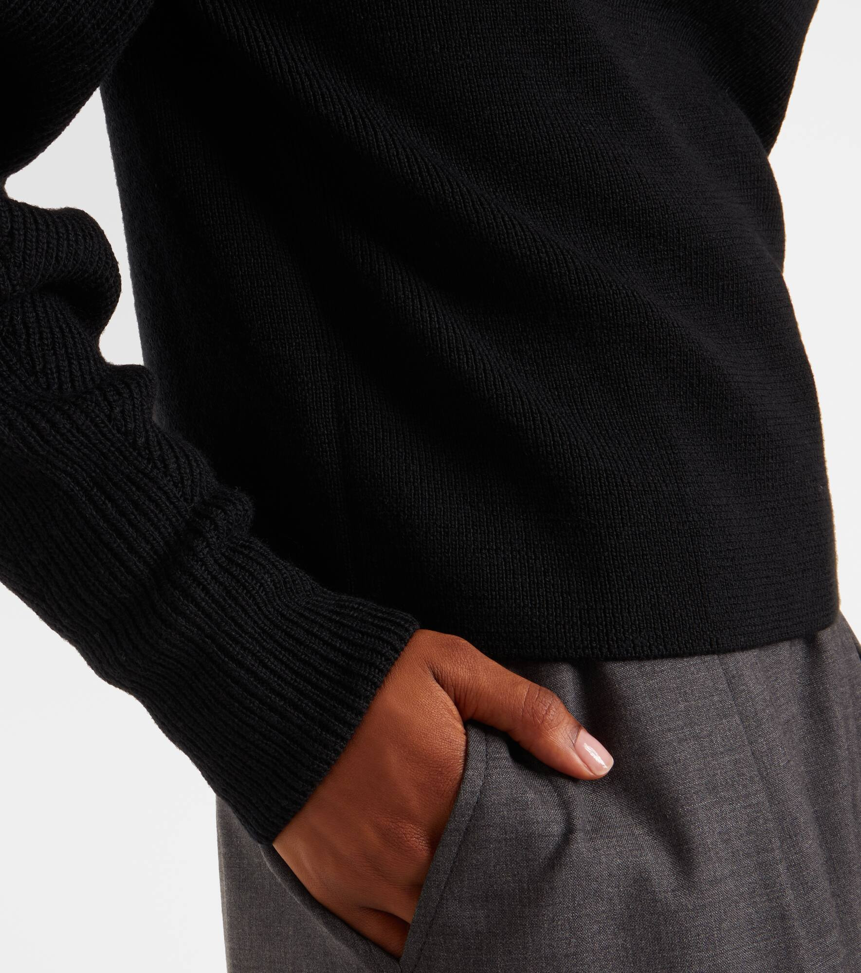 Wool turtleneck sweater - 5