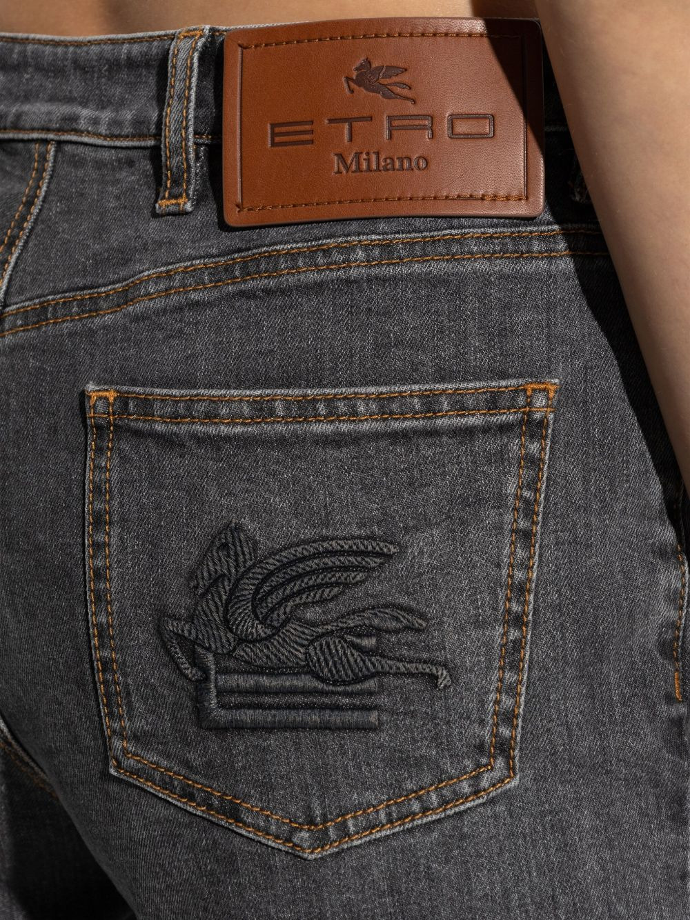 Pegaso-motif jeans - 5