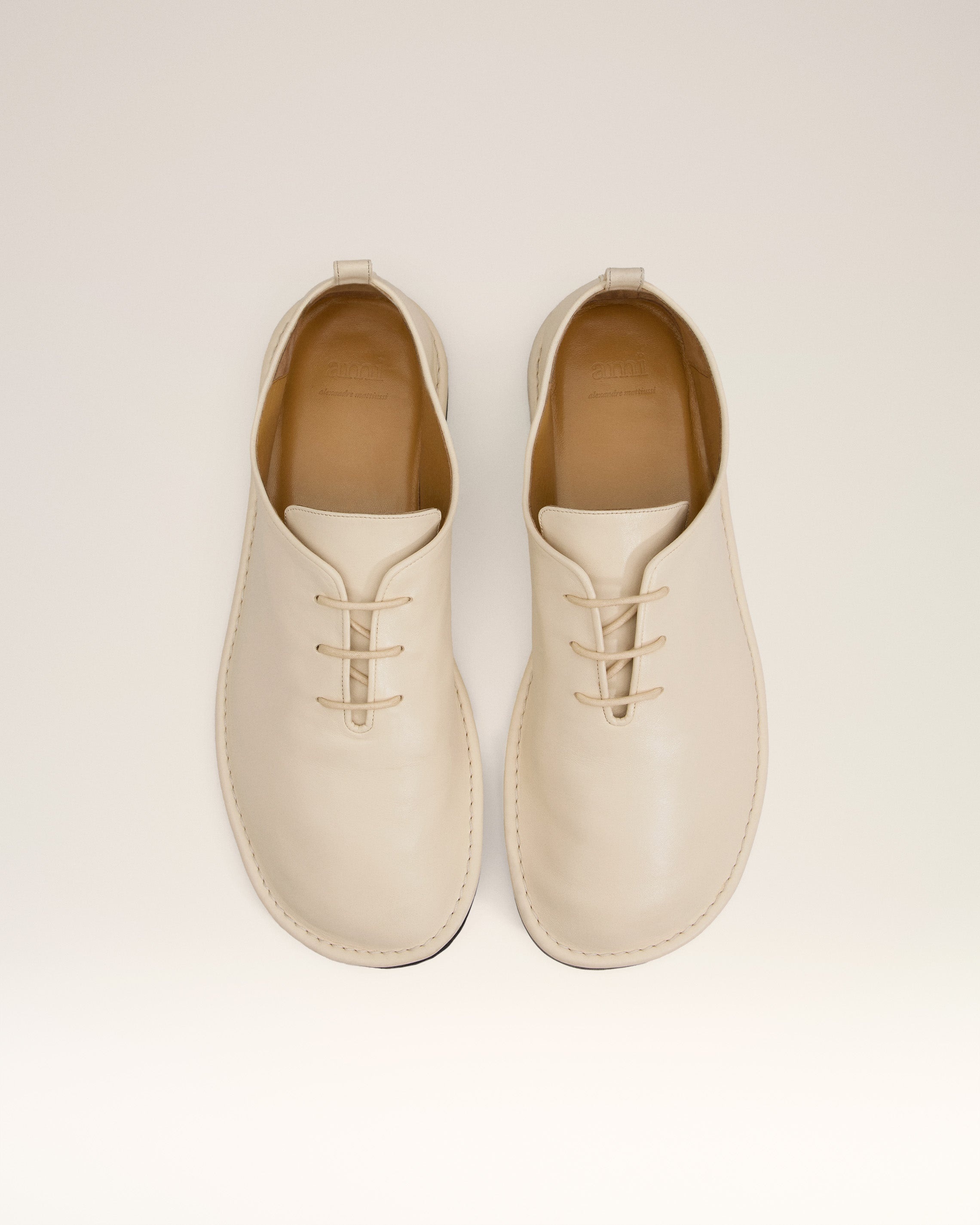BEIGE LEATHER ONE CUT SHOES - 5