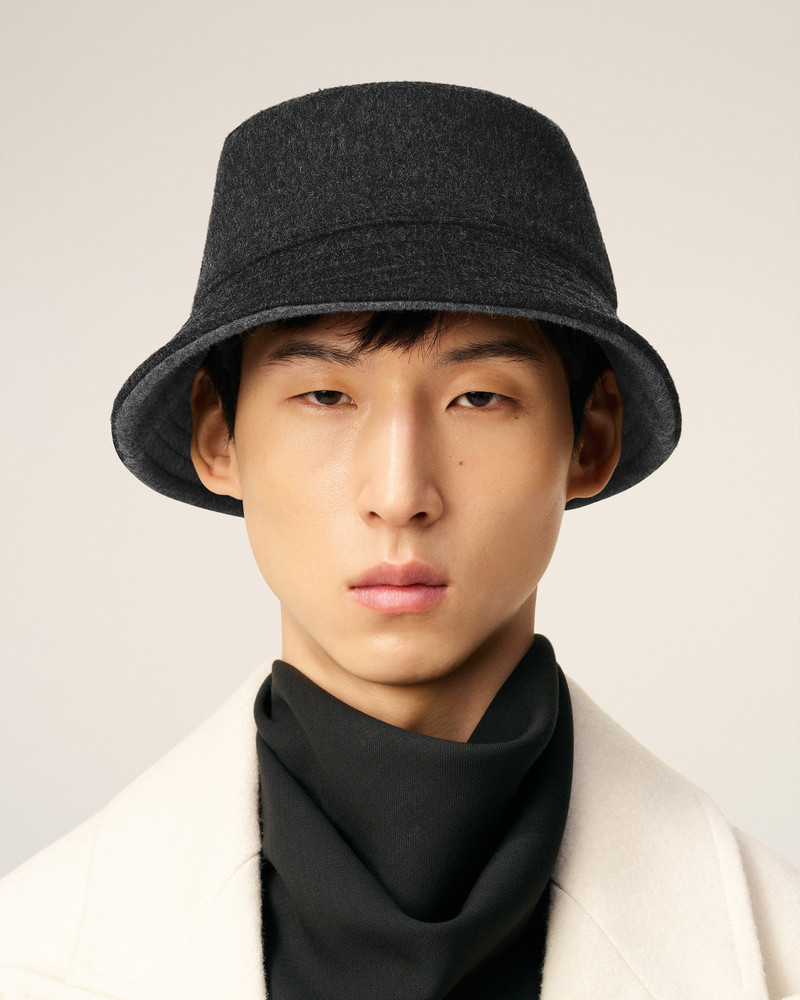 AMI Paris BLACK WOOL EMBOSSED AMI DE COEUR BUCKET HAT outlook