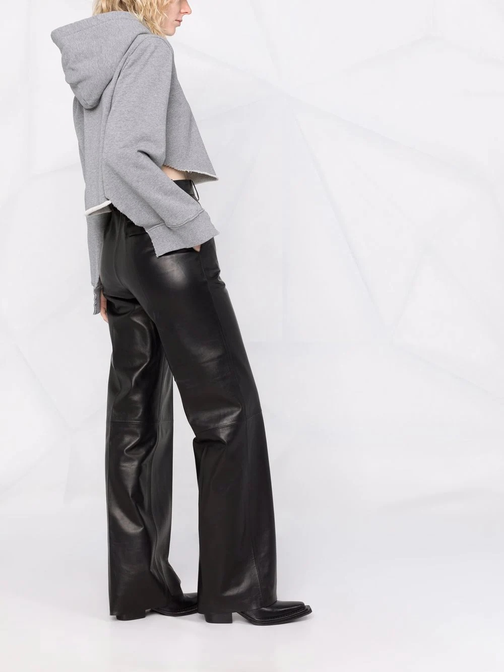 cut-out sleeve cropped hoodie - 4