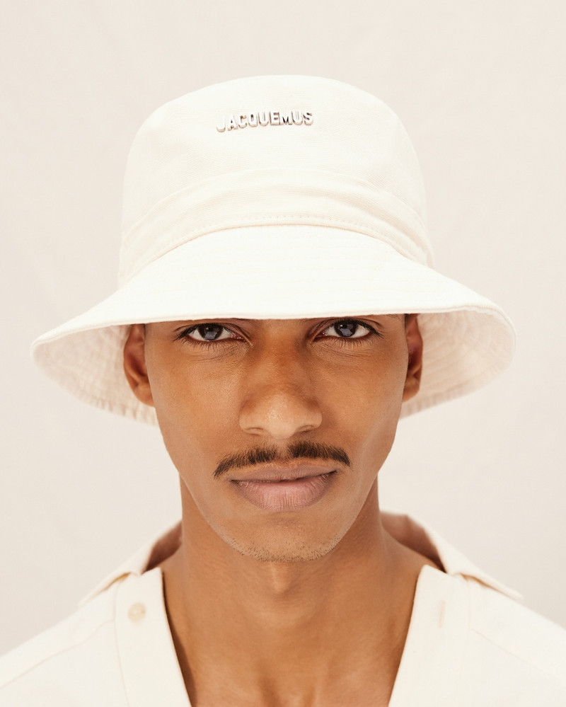 JACQUEMUS Le bob Gadjo outlook
