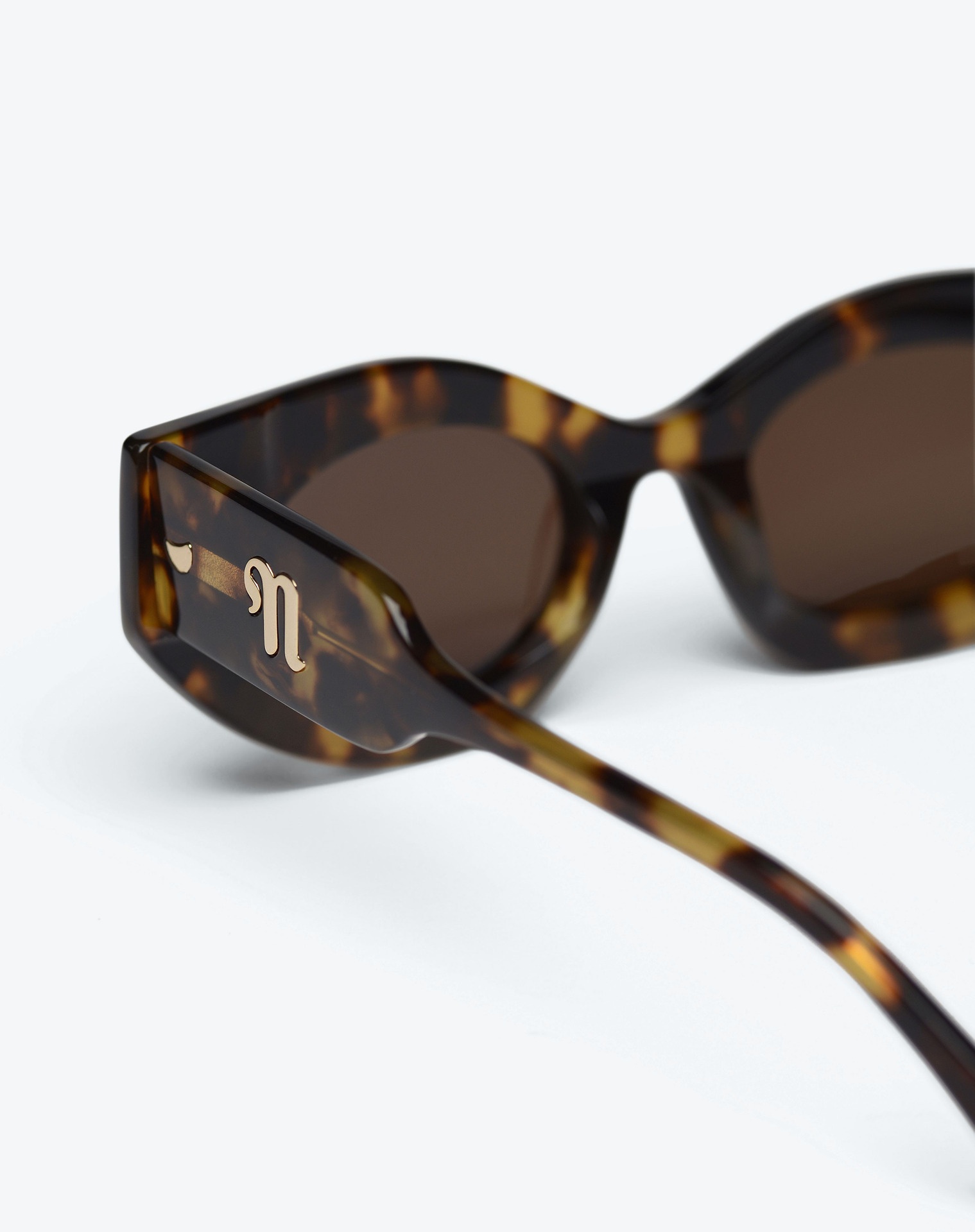 LEONIE - Bio-plastic sunglasses - Dark Amber - 3