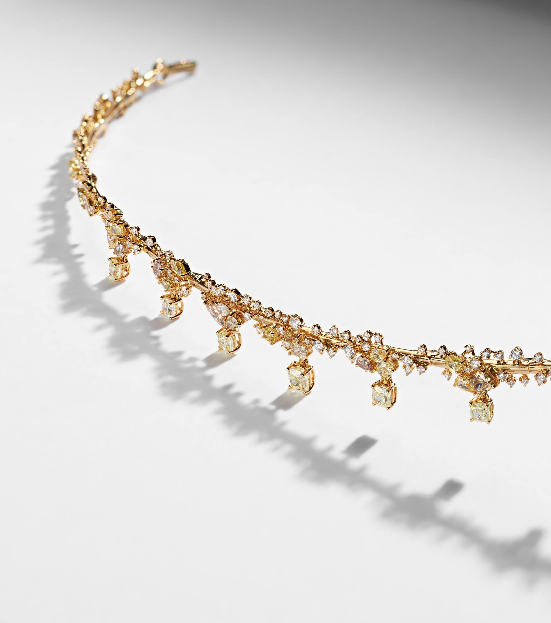 18kt gold choker with diamonds - 5