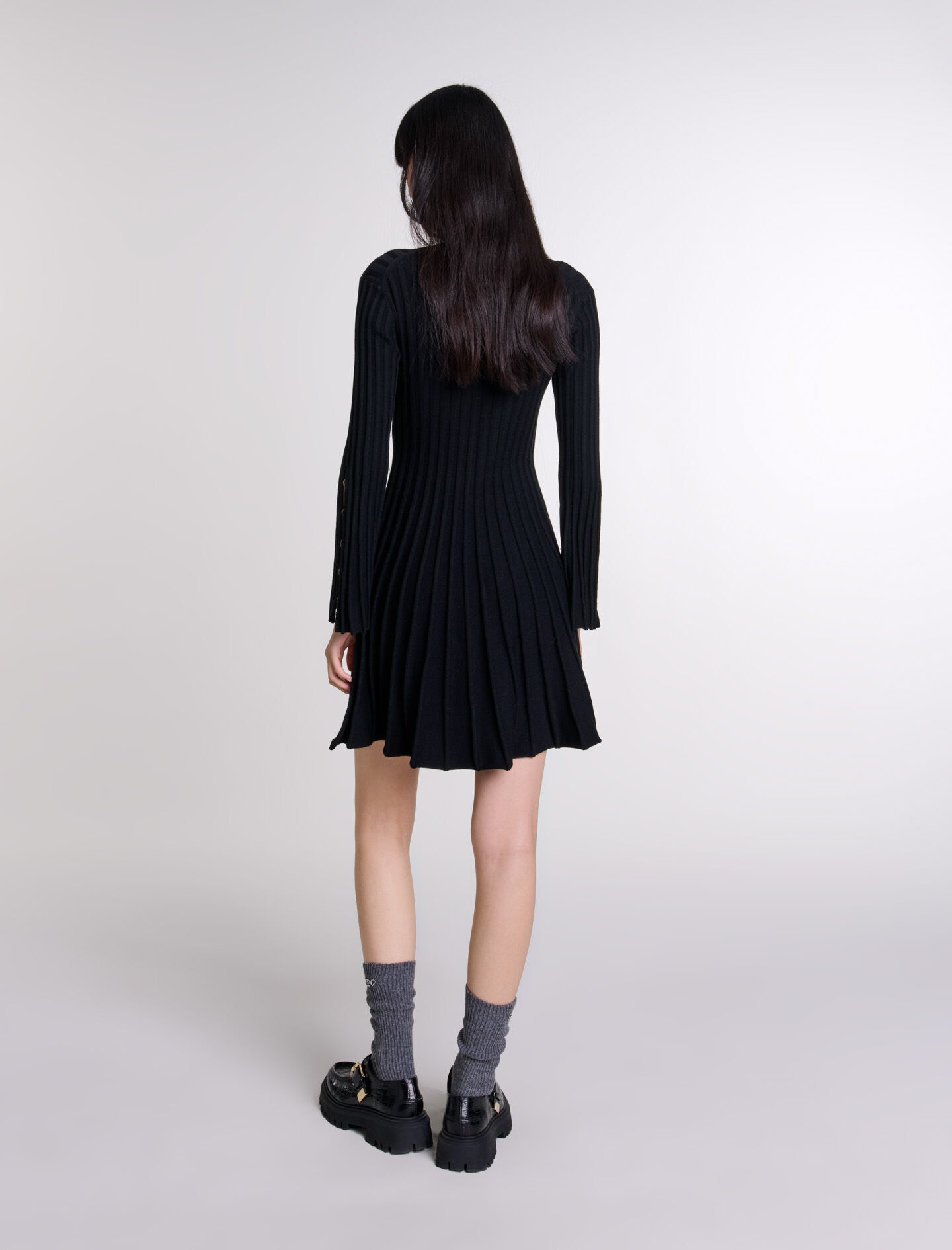 Short knit dress - 4