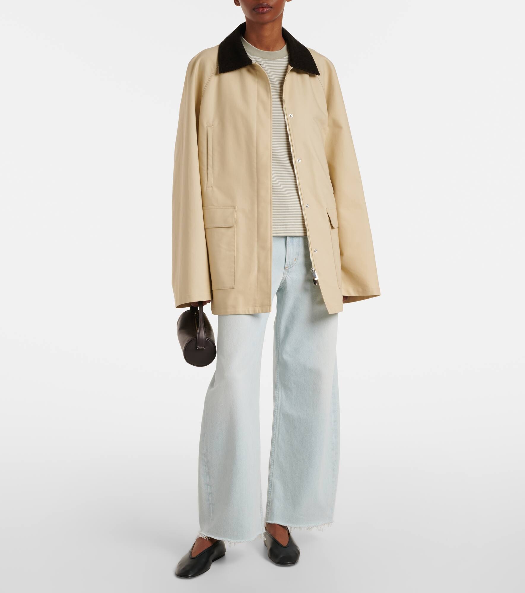 Mid-rise barrel-leg jeans - 2