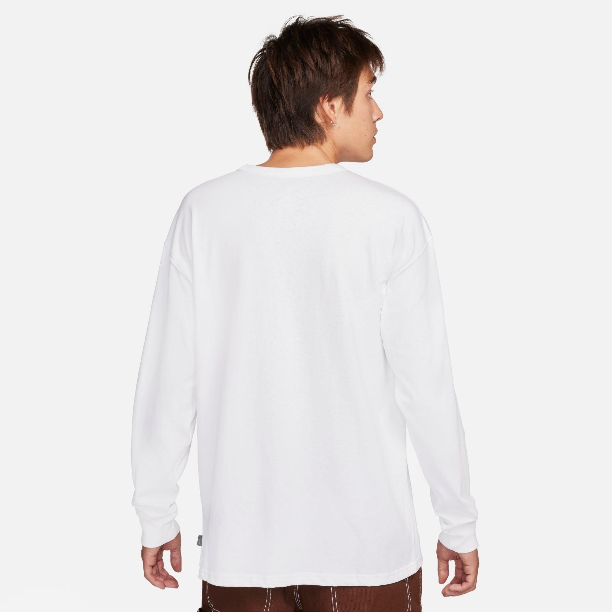 MEN'S NIKE SPORTSWEAR PREMIUM ESSENTIALS LONG-SLEEVE POCKET T-SHIRT - 3