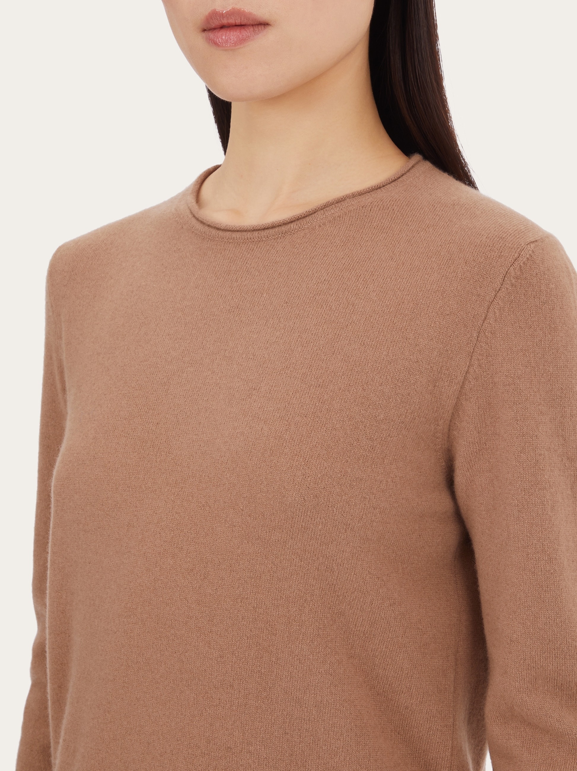 Round neck sweater - 4