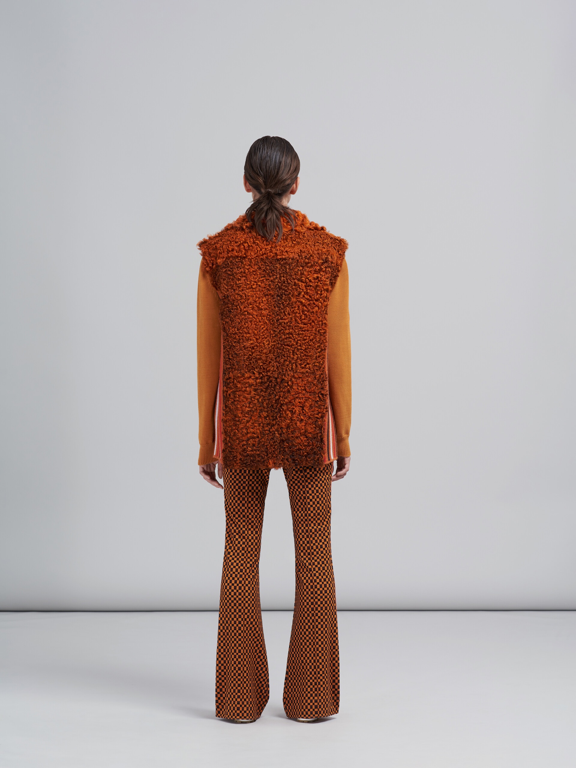 DYED CURLY LAMB LEATHER VEST - 3