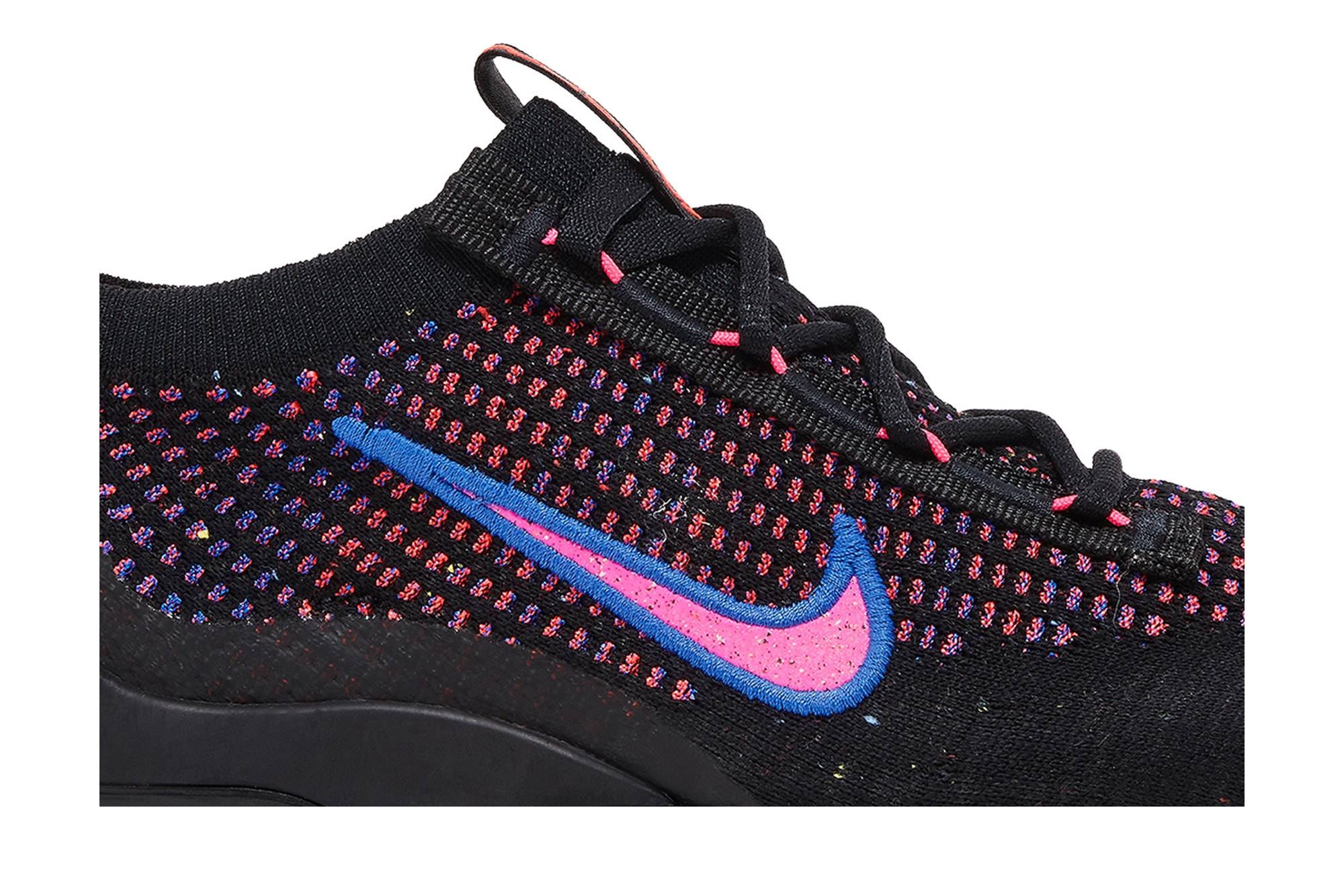Wmns Air VaporMax Flyknit 'Black Hyper Pink' - 2