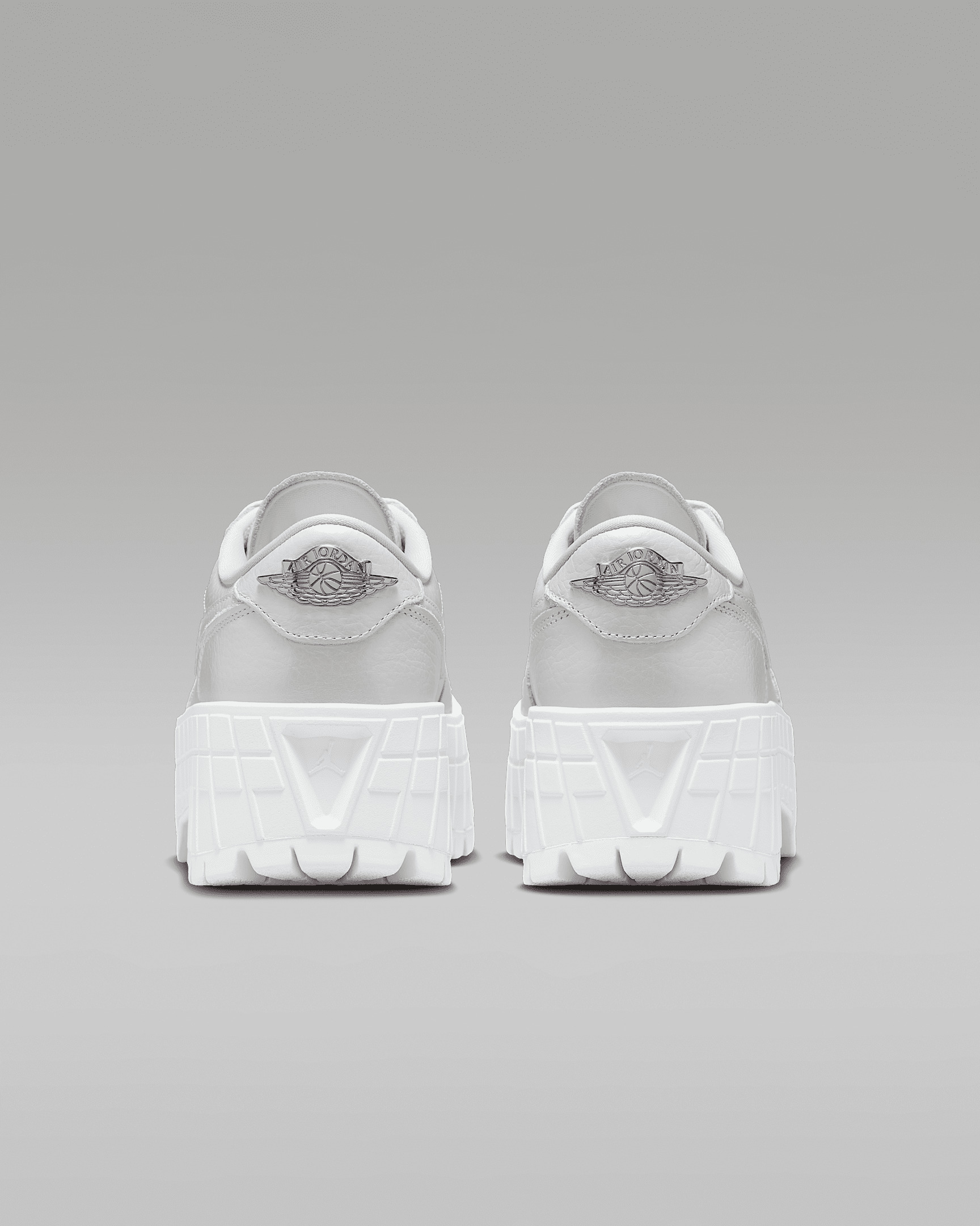 Air Jordan 1 Brooklyn Low Women's Shoes - 6