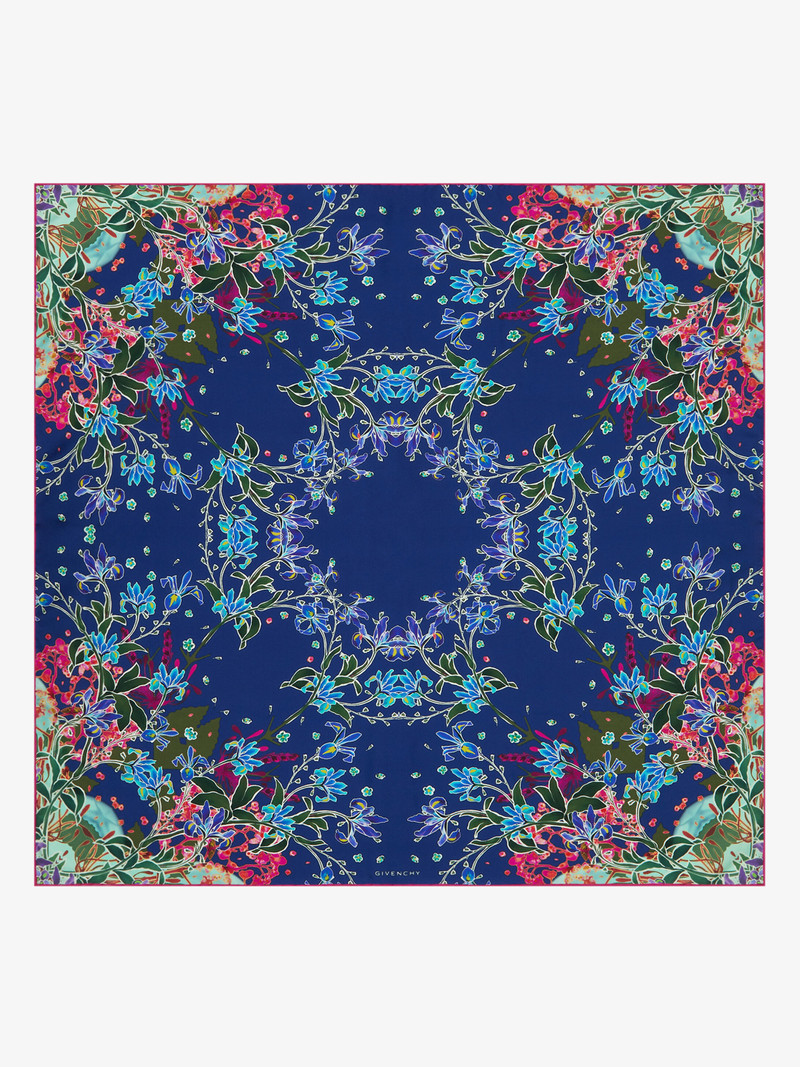 Floral printed scarf in silk - 1