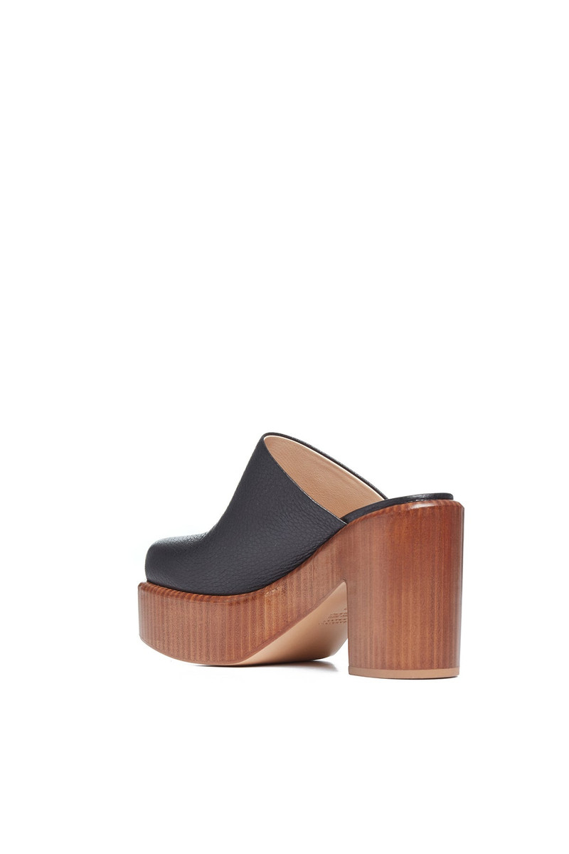 GABRIELA HEARST Anactoria Mule outlook