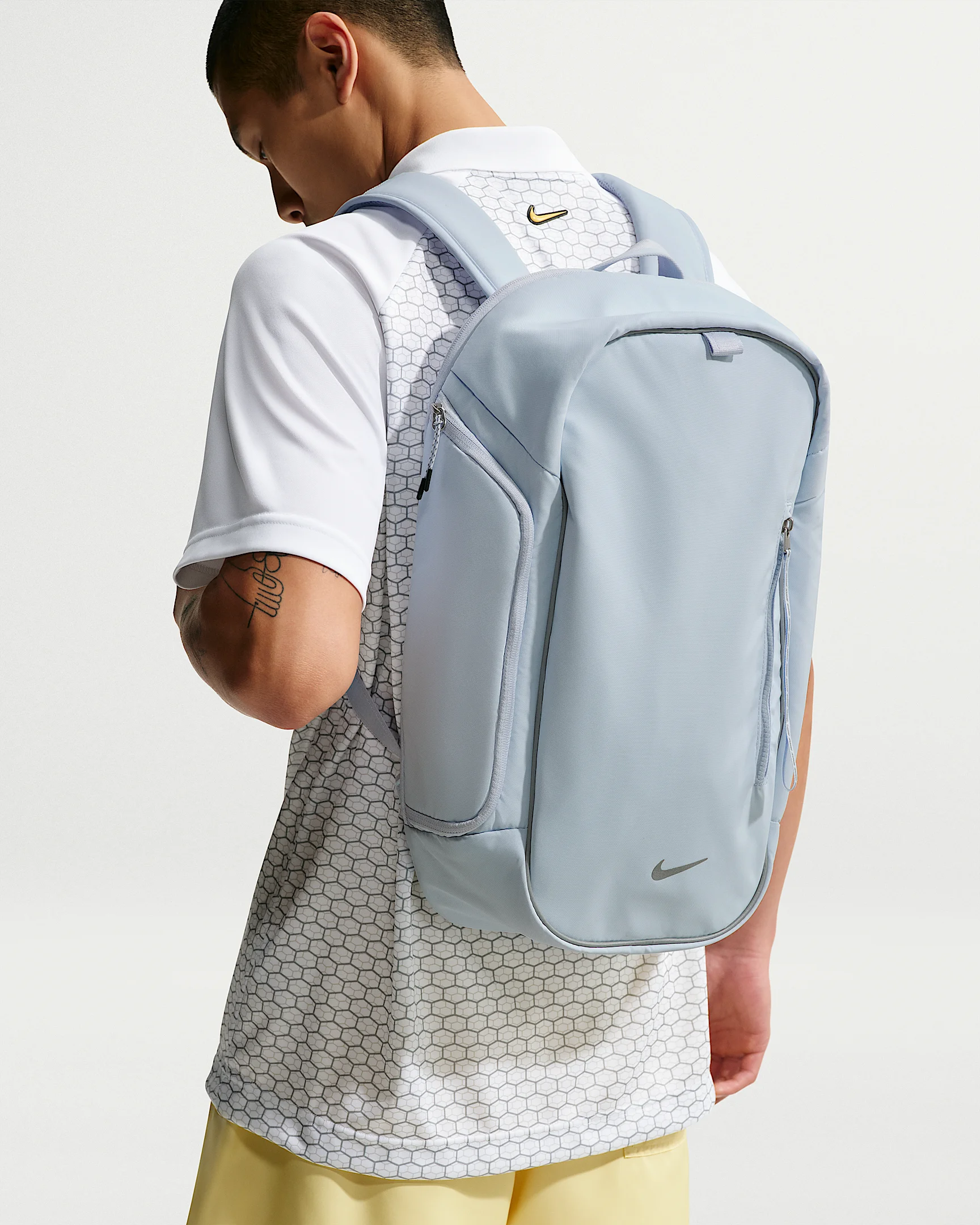 Nike Commute Backpack (25L) - 1