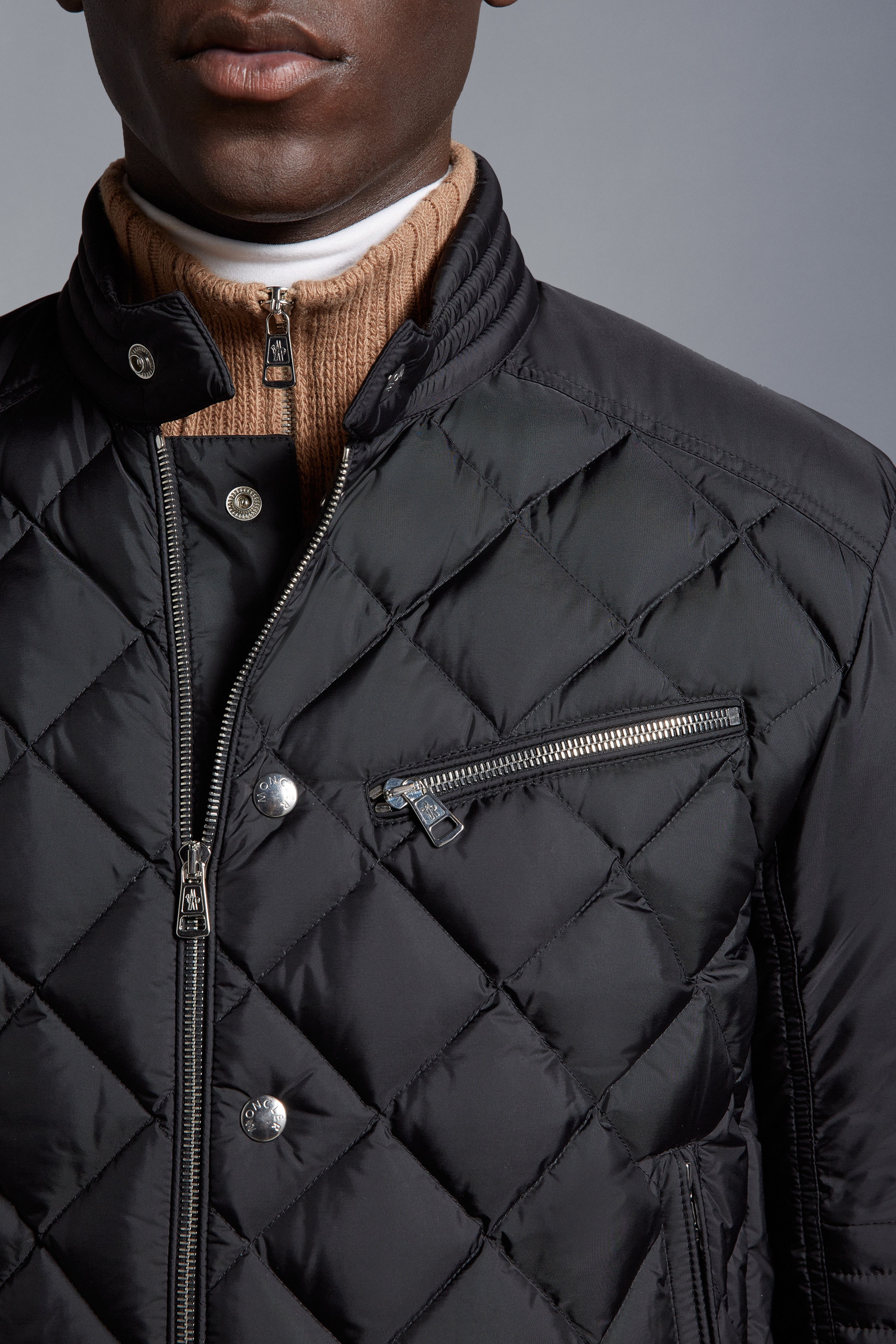 ダウンジャケット MONCLER | Vulpie Short Down Jacket Moncler Vulpie Short Down Jacket | REVERSIBLE