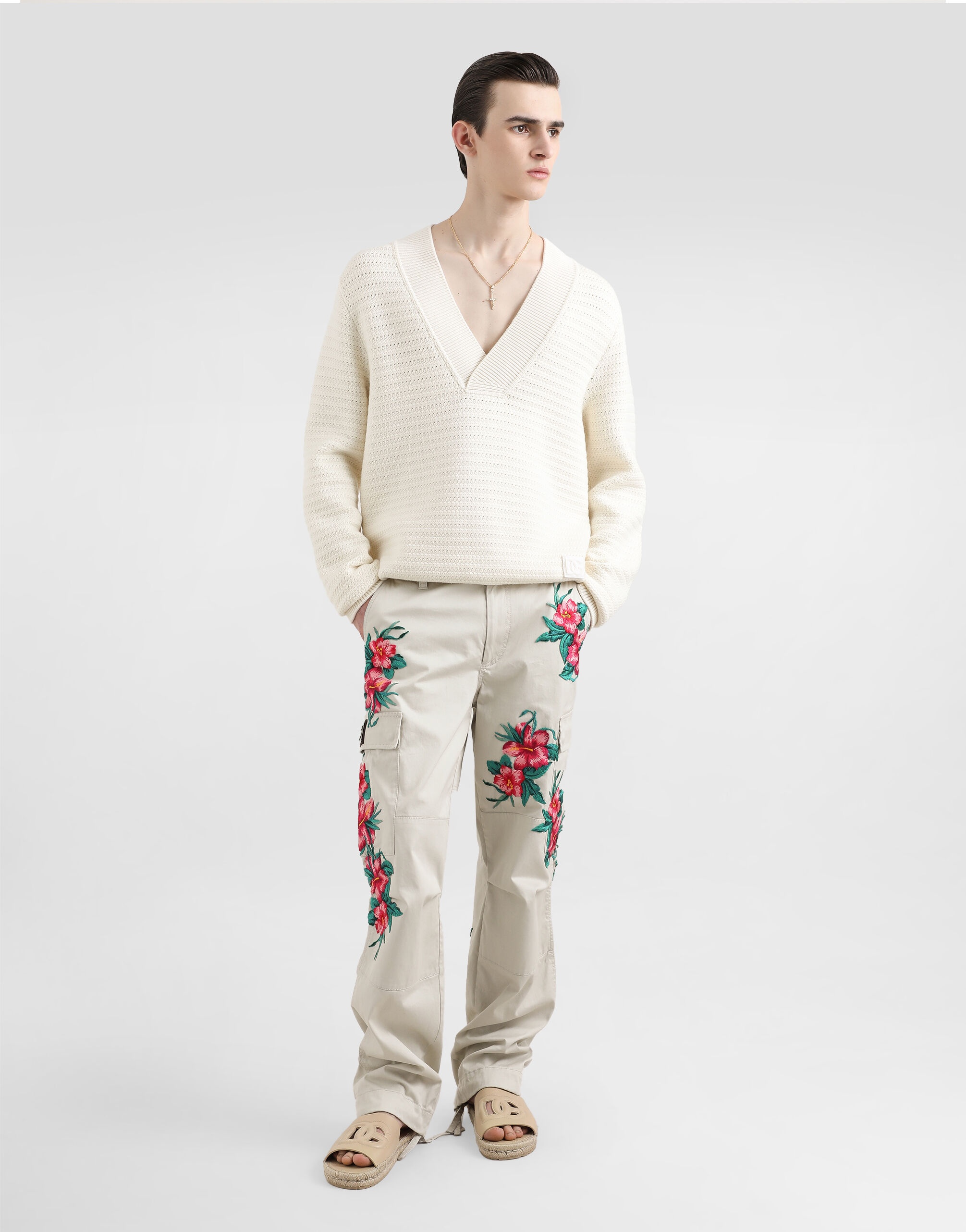 Cotton cargo pants with floral patches - 2