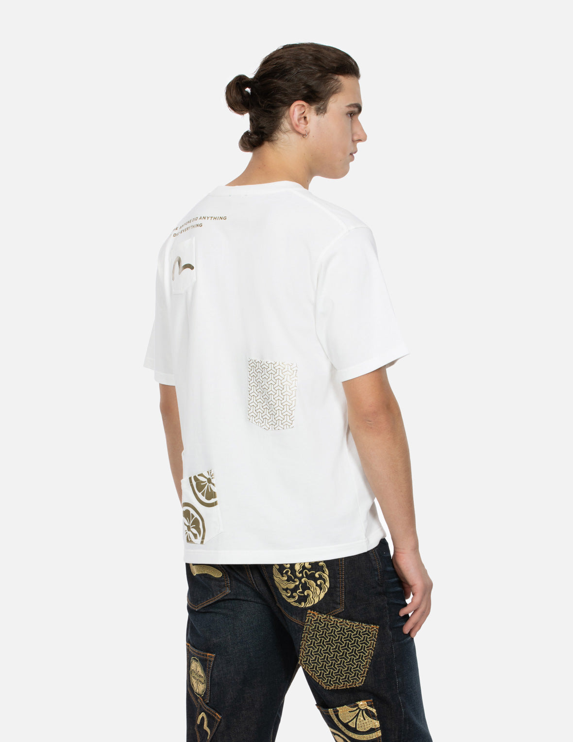 MULTI-PRINT AND MULTI-POCKET REGULAR FIT T-SHIRT - 8