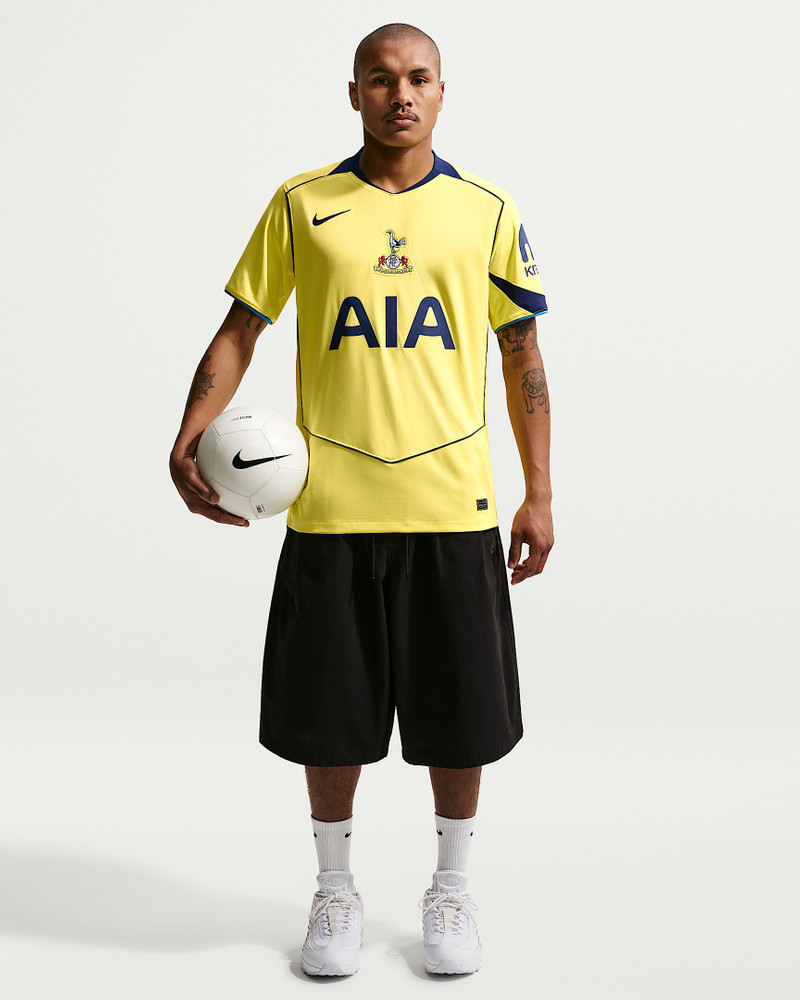 Tottenham Hotspur 2025/26 Stadium Third Men's Nike Dri-FIT Total 90 Soccer Replica Jersey 4