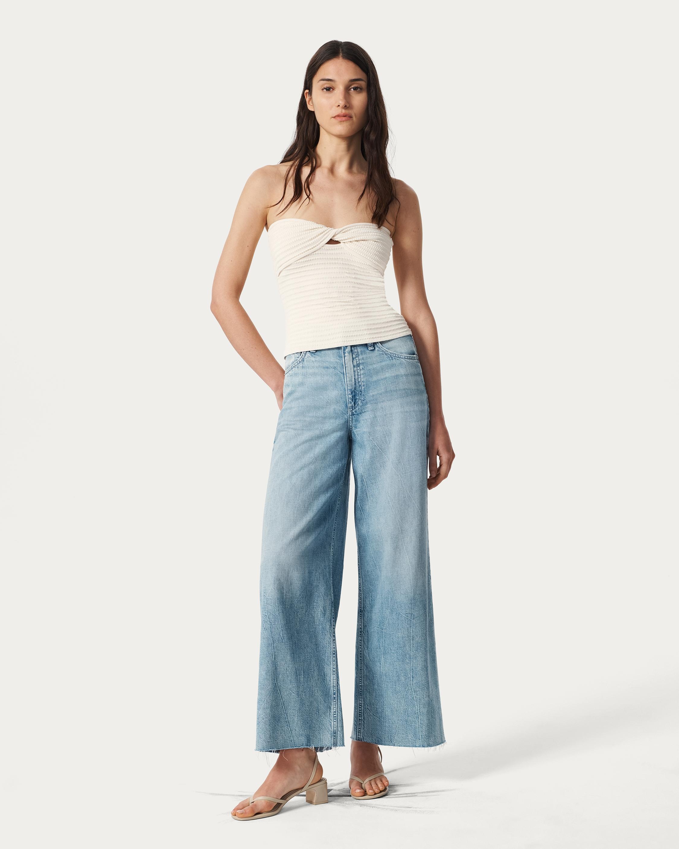 Sofie Ankle Wide-Leg Jeans
Featherweight in Mira - 2