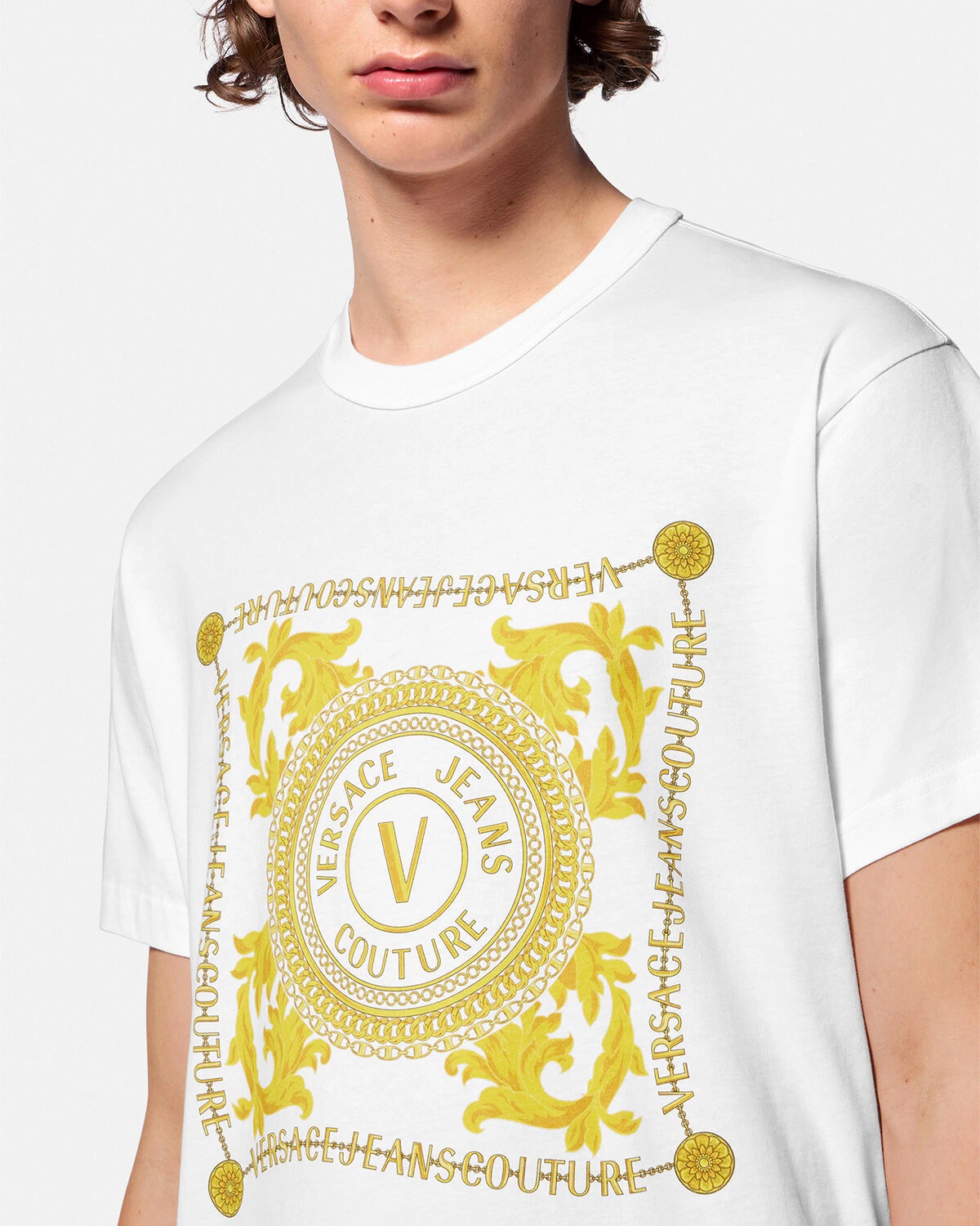 V-Emblem Chain T-Shirt - 5