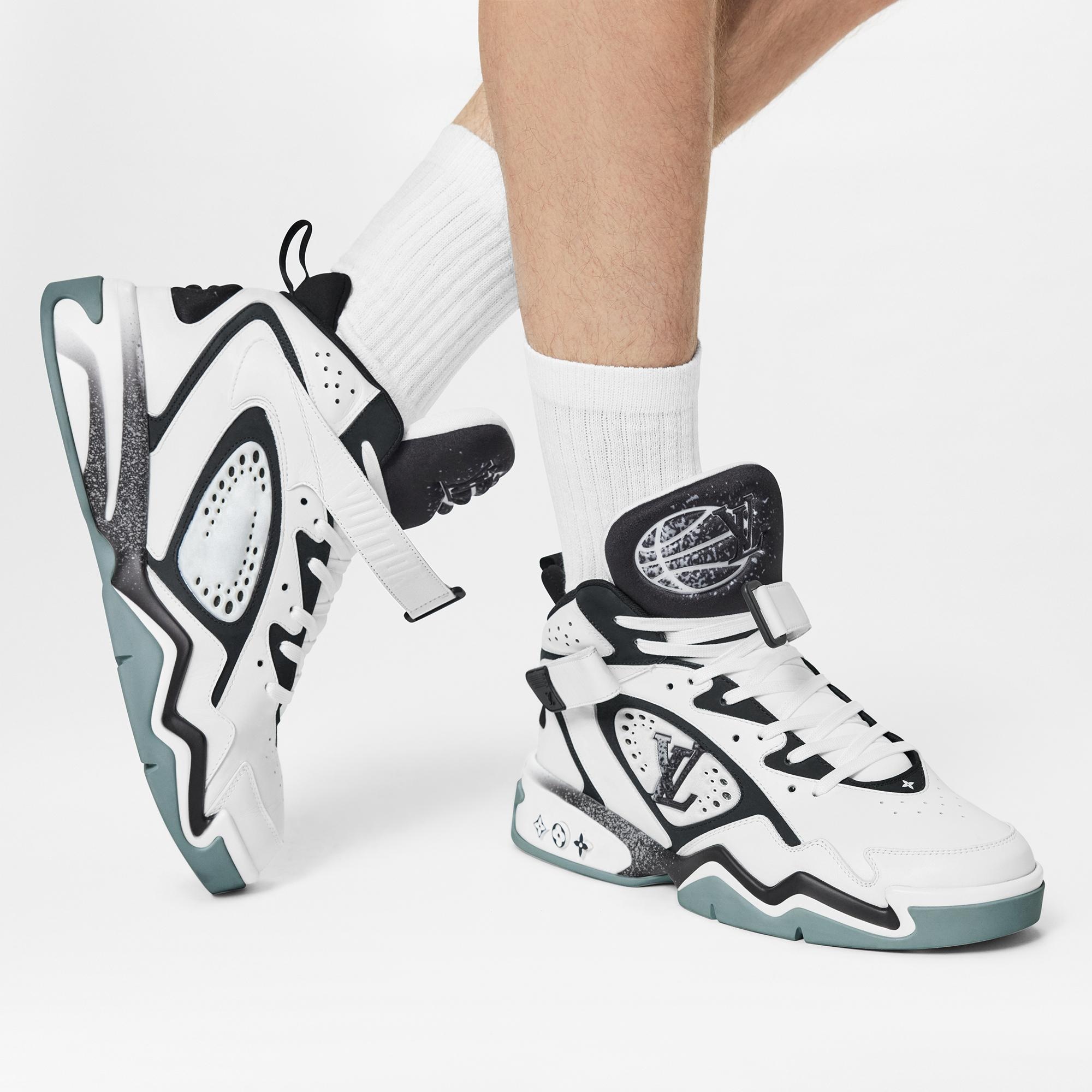 LV Trainer 2 Sneaker - 7
