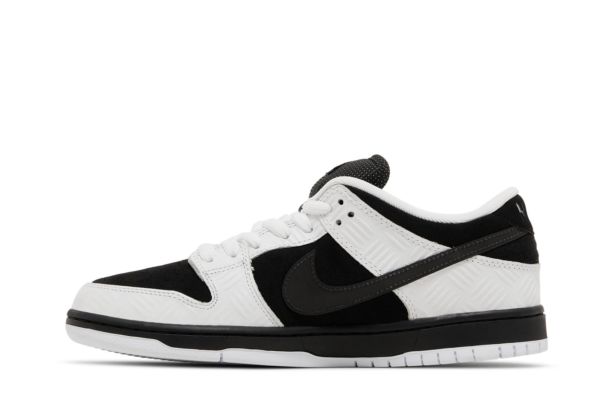 TIGHTBOOTH Nike SB Dunk Low ブラック&ホワイト SB Dunk Low X Tightbooth – Newcop