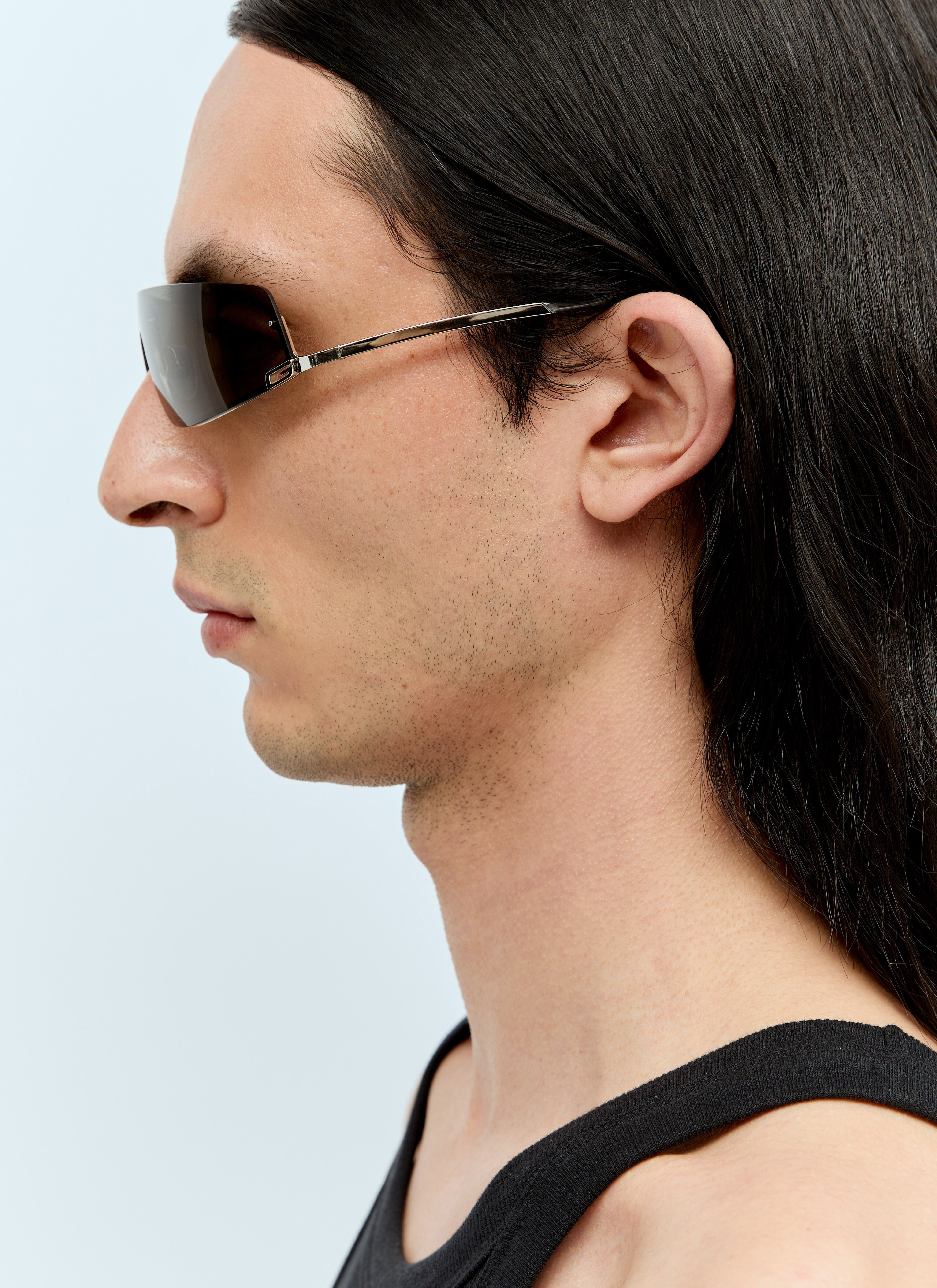 ＊GUCCI＊ Mask Shaped Frame Sunglasses Mask-shaped sunglasses in black | GUCCI® US