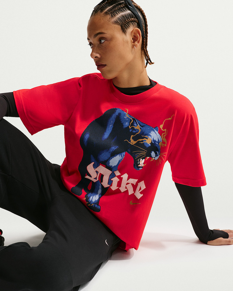 Nike Sportswear Essentials Women's Loose T-Shirt 3